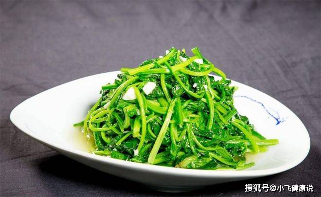 中餐:豆皮炒青椒,涼拌菠菜,半個饅頭 晚餐:辣椒炒苦瓜,青菜肉絲粉絲湯