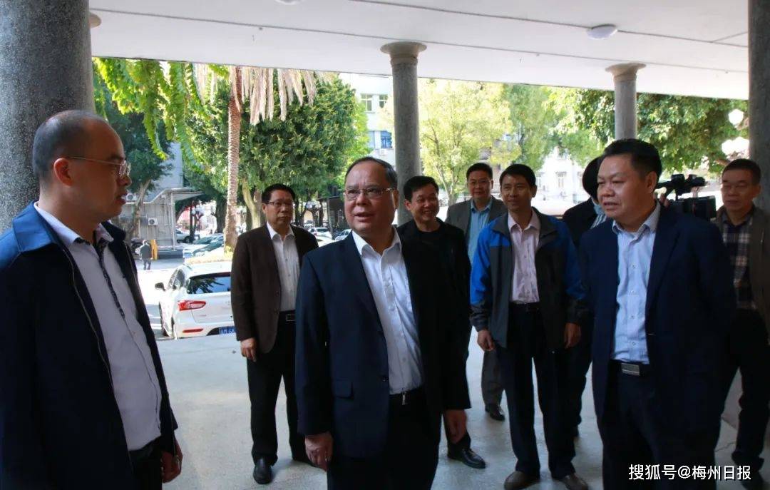 余其豹寄语兴宁市党员干部:发扬"三牛"精神 奋斗开创新局