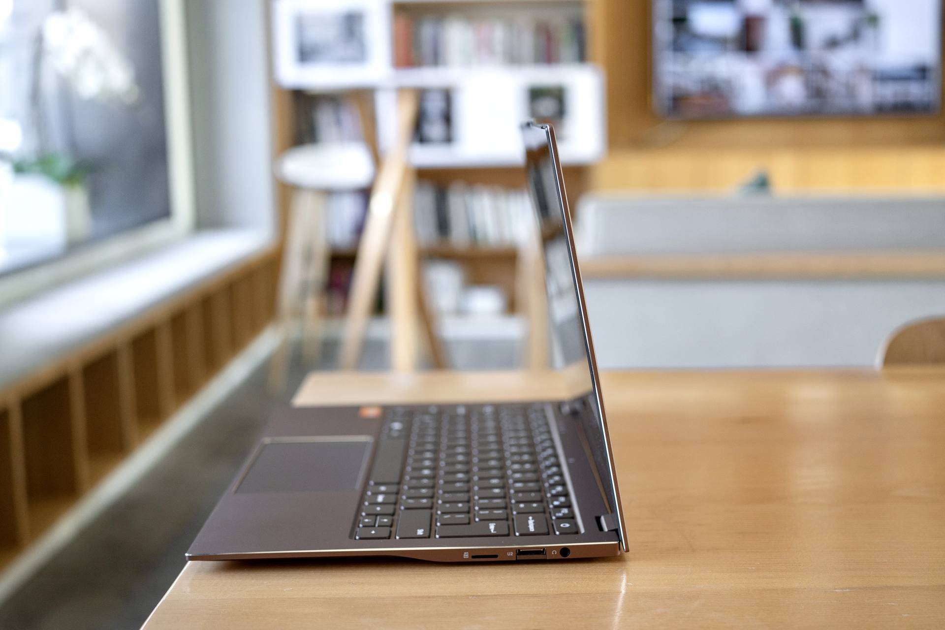 中柏ezbookx3air深度体验不足2k的高品质轻薄本