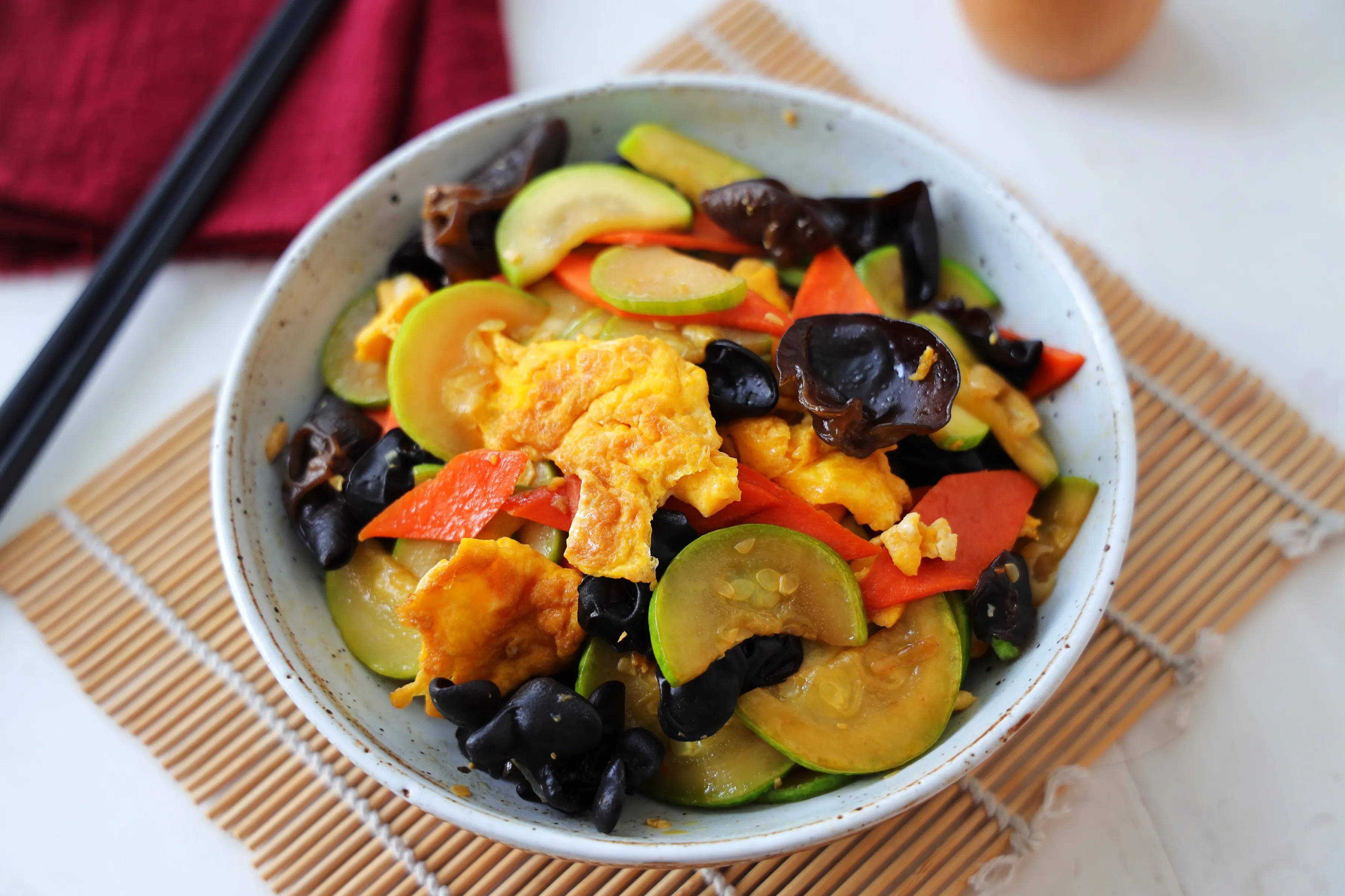 原创晚餐多吃这道菜,低脂低油易消化,减肥的小伙伴别错过,健康美味