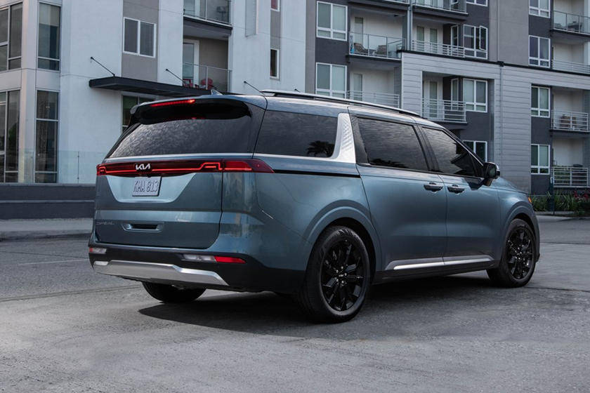 美版22款起亚嘉华mpv首次亮相 Suv造型和8座布局非常吸引人 搜狐汽车 搜狐网