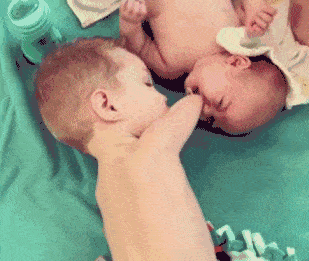 5bb53b9009da4ce98d23e304b7060128.gif