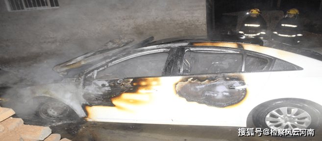 河南鹿邑县交警联合多部门开展车辆自燃交通事故应急救援演练