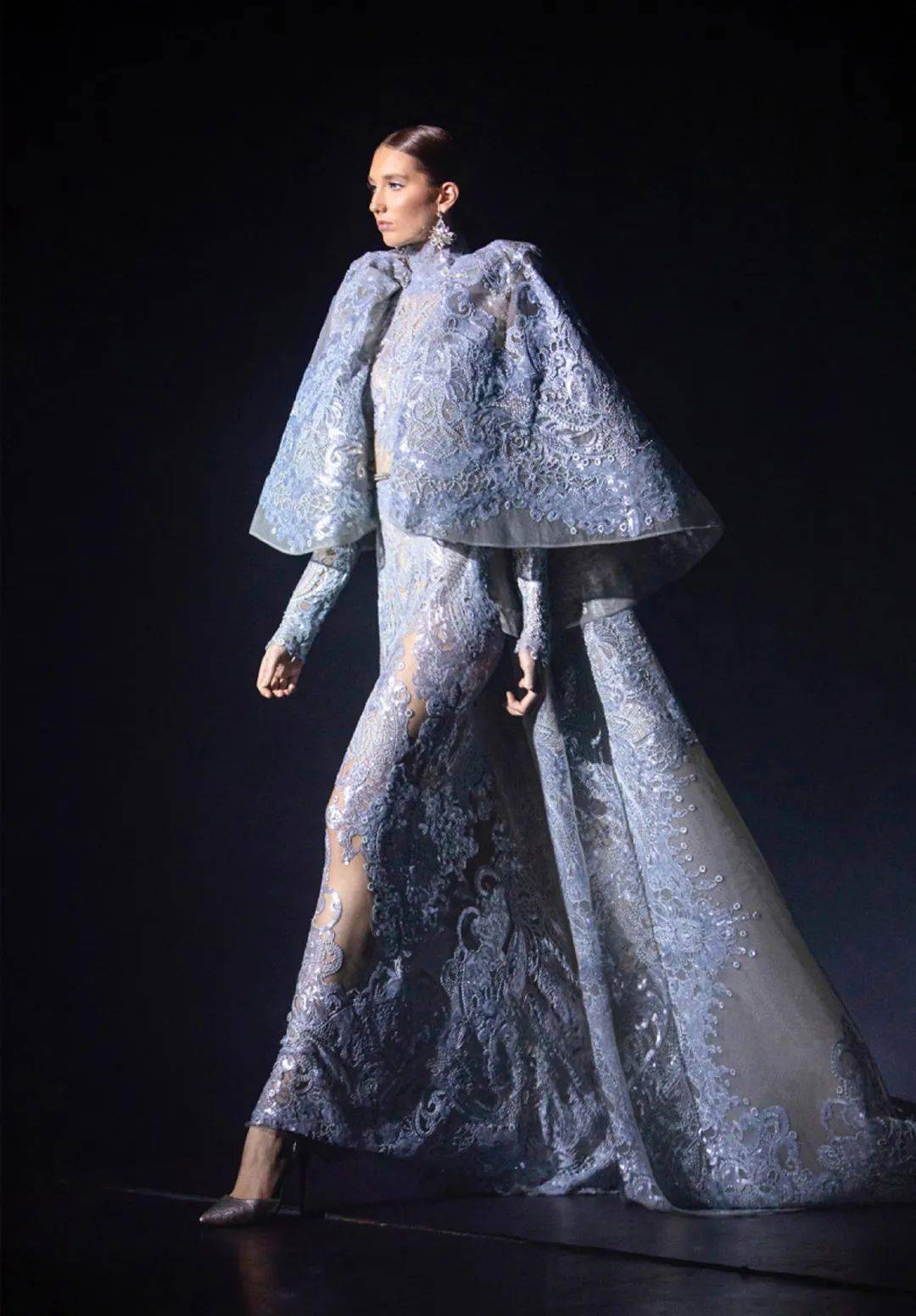 仙牌高定系列雖遲但到丨eliesaabss2021couture