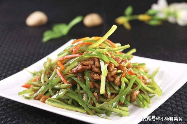 怎么把肉丝炒好 9c64cff21e234289ba6c8c0329381019.jpeg
