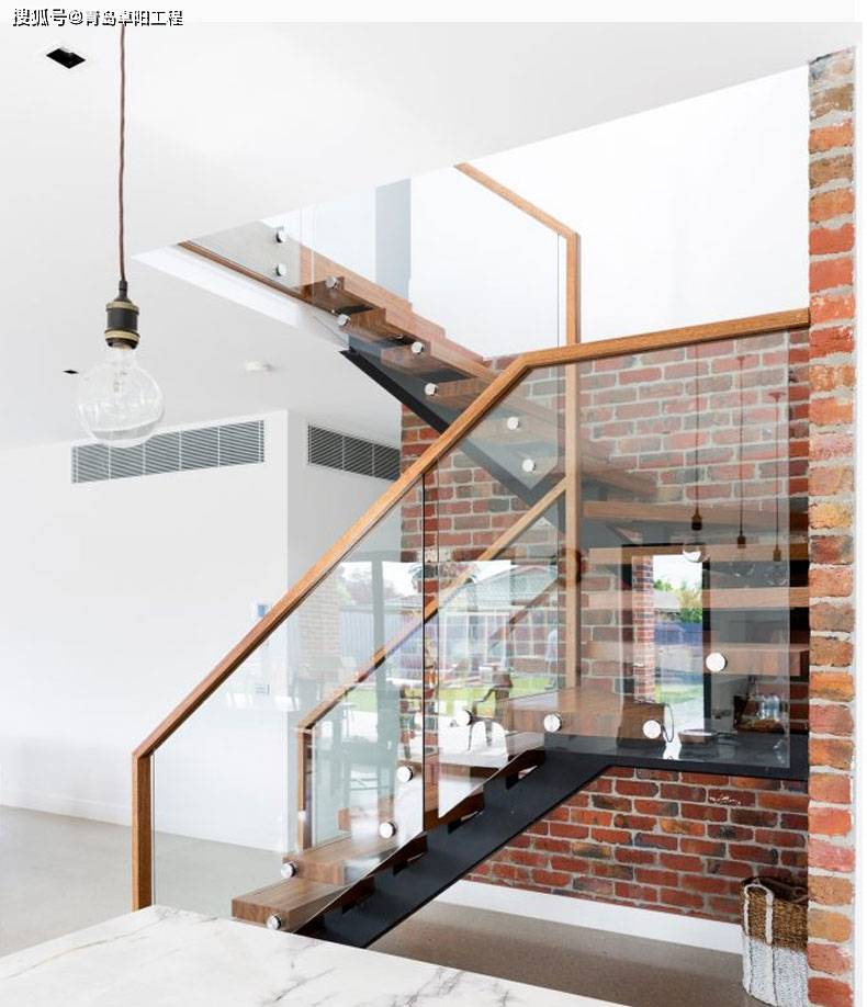 【青岛楼梯】新中式无框玻璃护栏(别墅楼梯,家用楼梯,复式挑空,等等)