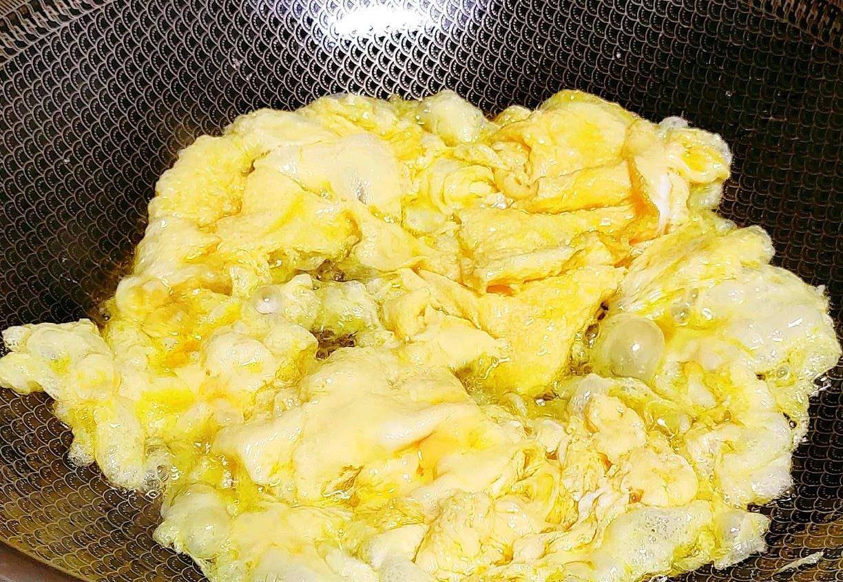 花菜是紧的好还是散的好 9b4e8ba1fb3245f7be6ec975d746cd08.jpeg