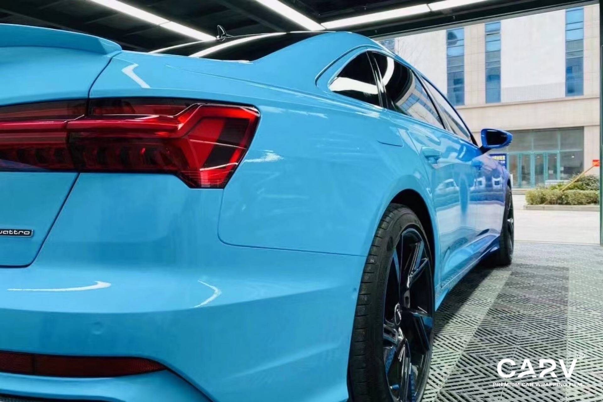 个性定制灰蓝4色渐变奥迪a6