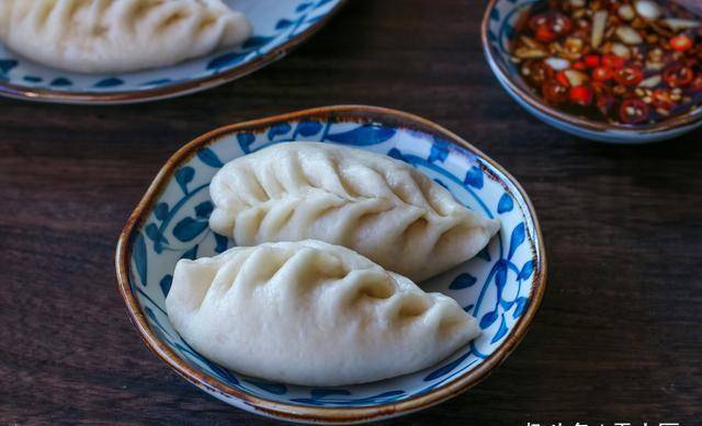 如何使用电饭煲蒸包子 4f1e5e94c9a04358a8137580faa1e95c.jpeg