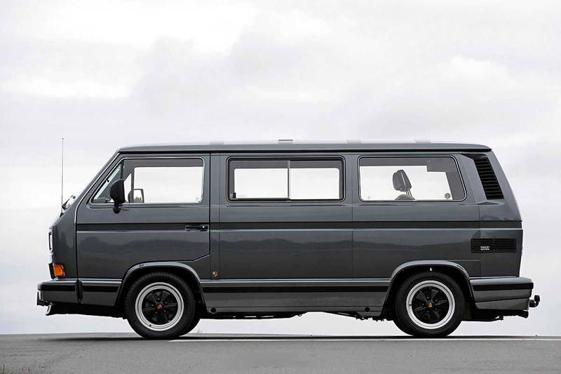 大众第三代的transporter(大众t3)于1986年问世,这一代车型首次推出了