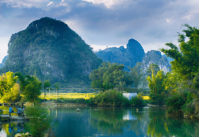 广西最美的峡谷，被誉为“天下一绝”，景色堪比九寨沟