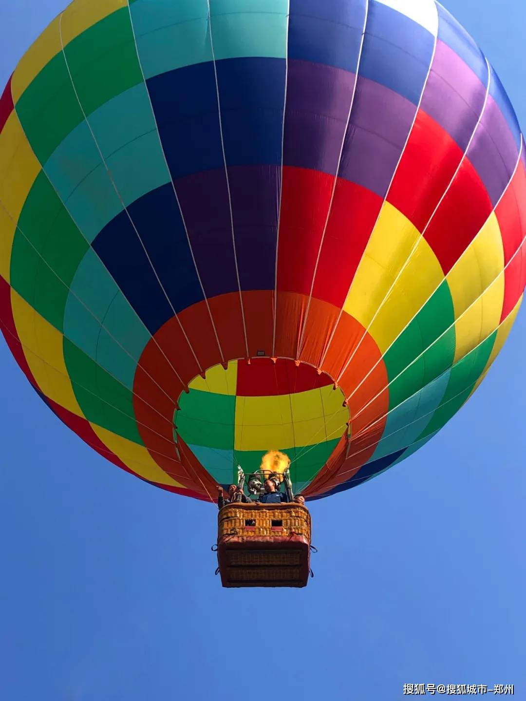 来太行大峡谷开启浪漫520热气球之旅！