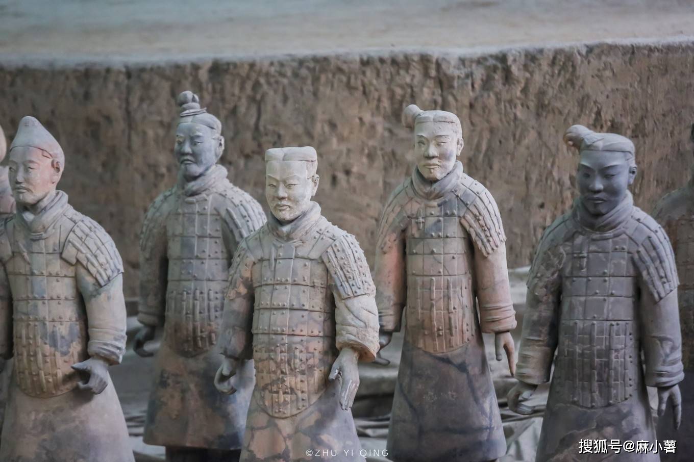 西安壮观的兵马俑坑，是中国第一批世界遗产，每天都吸引无数游客