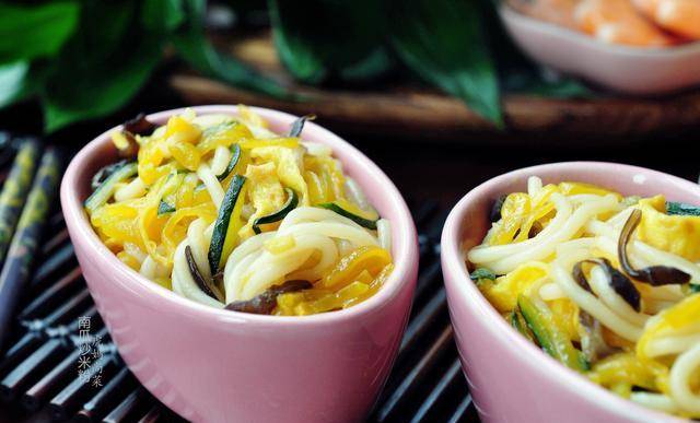 米粉怎么煮不硬心 259e7df6a47b434dafe35ed122559efc.jpeg