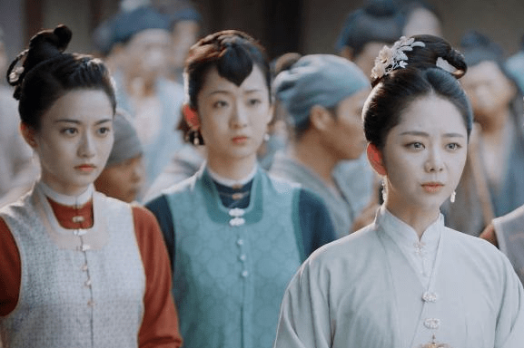 锦心似玉》中的冬青，段位太低，还不如《红楼梦》里的傻大姐_丫头
