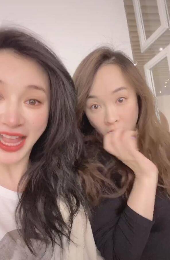 霍思燕和熊乃瑾素颜出镜,披头散发不惜扮丑,杜江火速上线表白