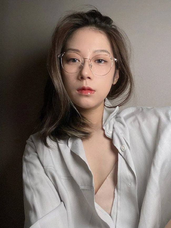 把作妖人设舞到女生都讨厌不起来,只有她了吧?_珍妮