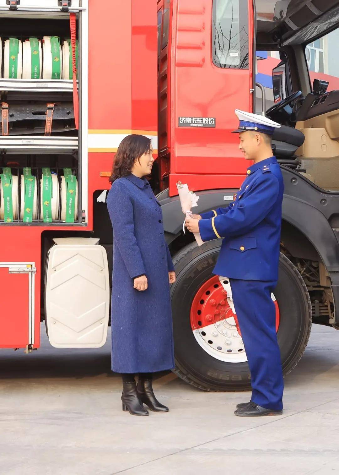 致敬最美的她 | 有一种妈妈 叫做消防员妈妈