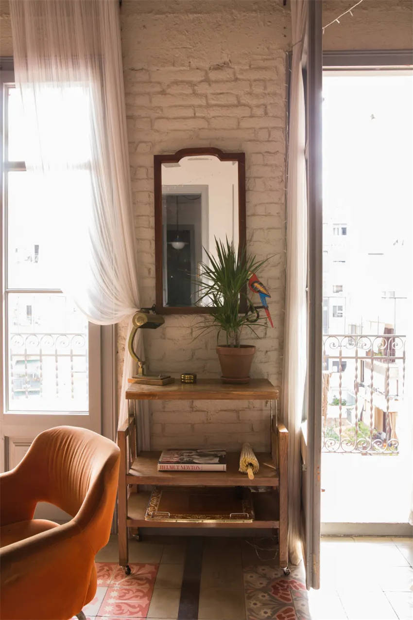 79㎡的老房子装修风格有上世纪六七十年代的影子