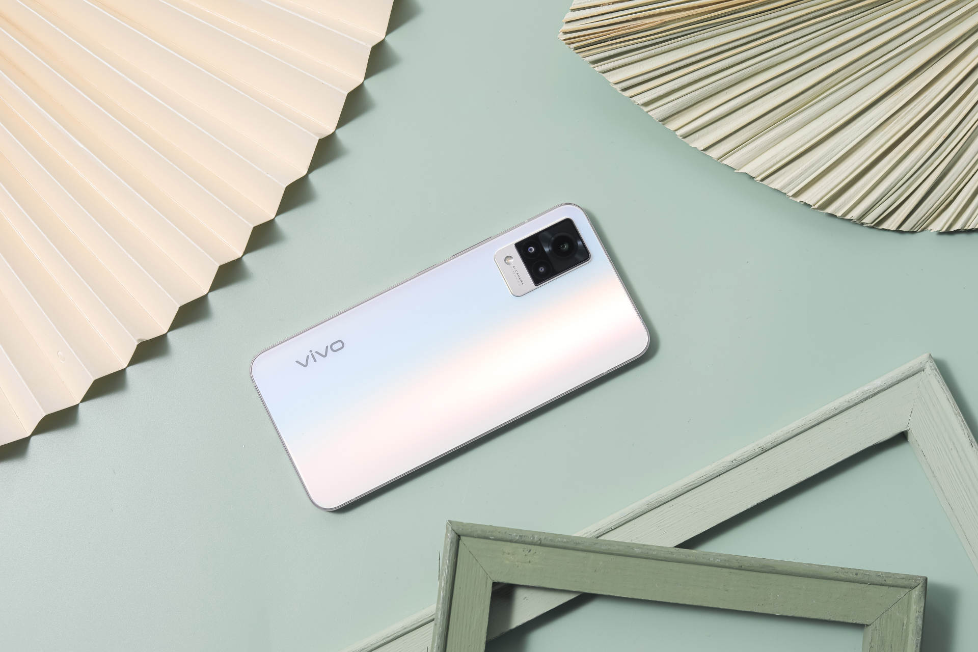 173g 7.35mm身材,vivo s9轻薄机身刷新纪录