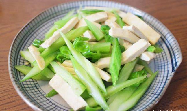 豆角炒肉豆角用炸吗 3b26c6bc49e14b6fa597d67d272b13ec.jpeg