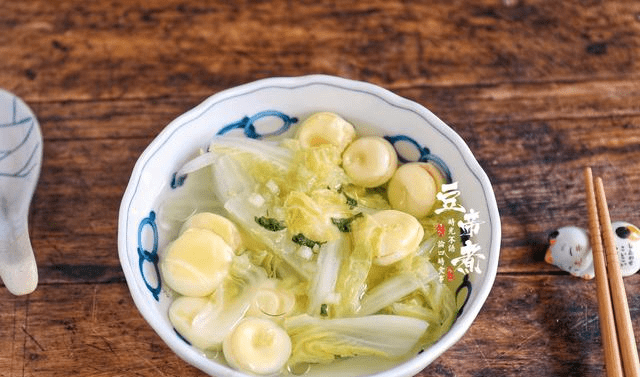 银耳配什么煮最好吃 aadf0401ee28470793336809fd120613.png