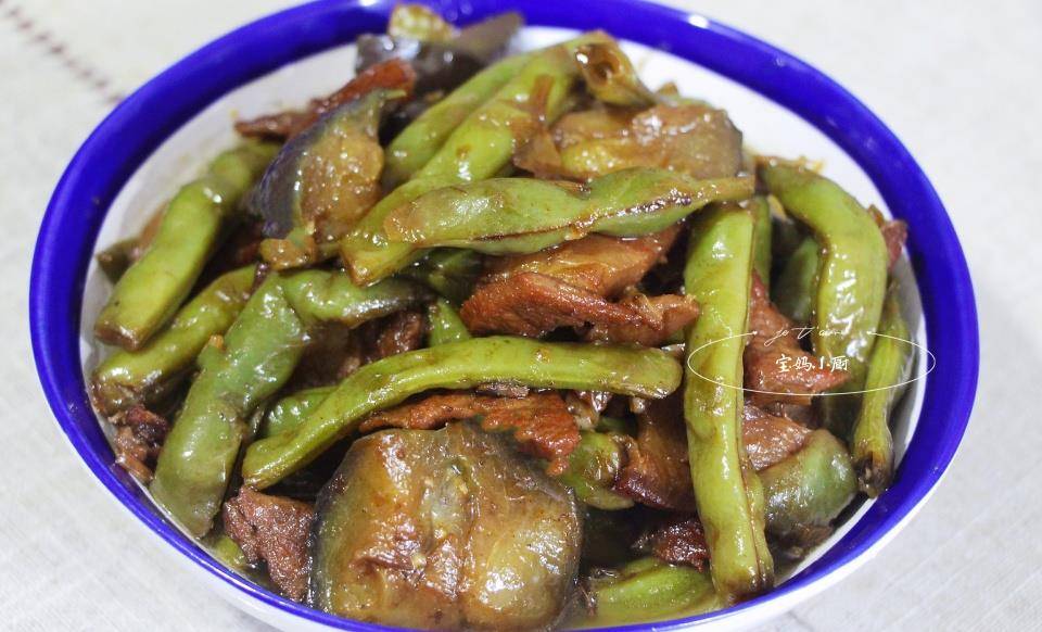家庭炒猪肉怎么炒好吃 379e1ee25bec4c2ab282ac2e5ce935b8.jpeg
