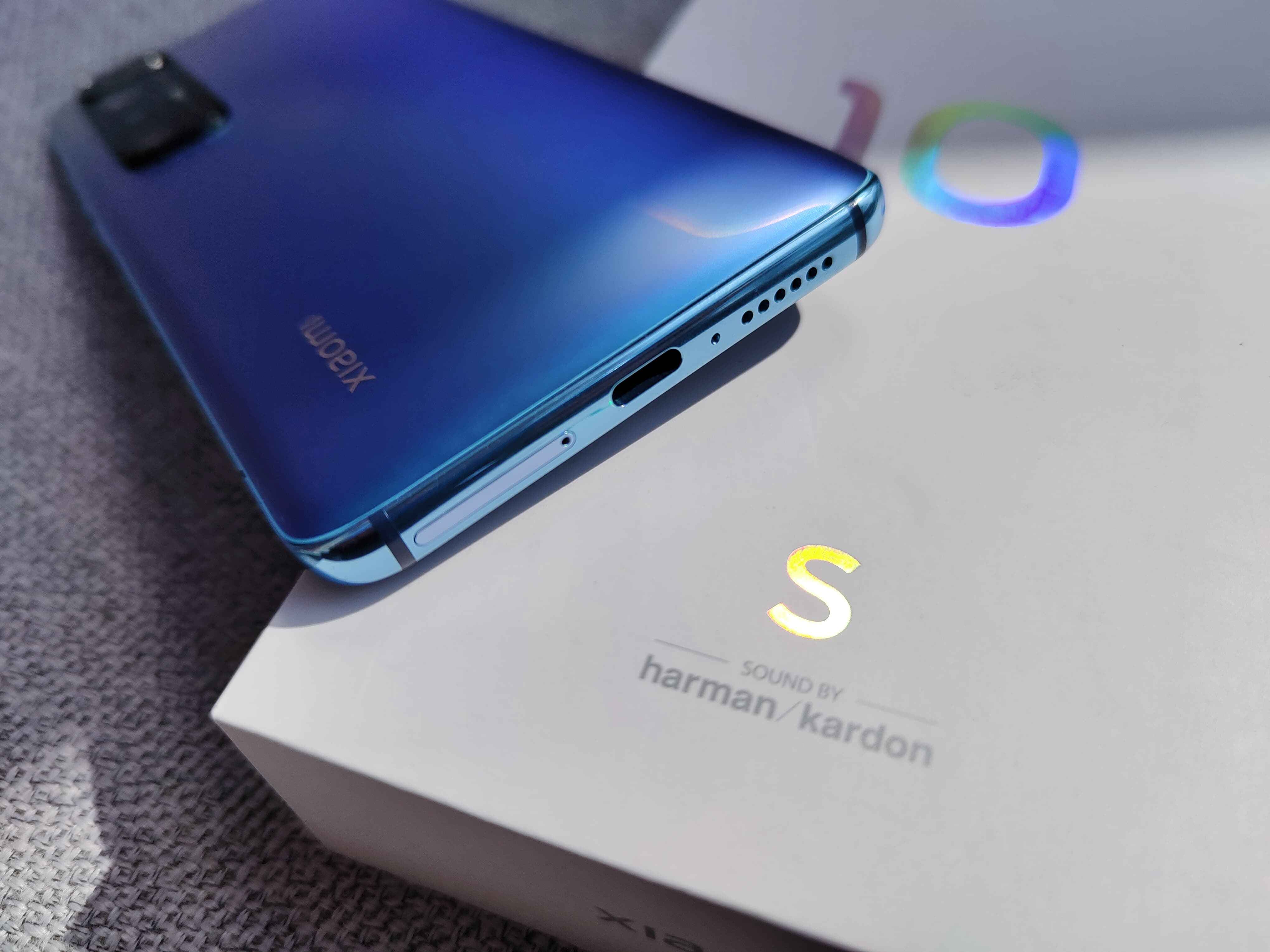 小米10s在预热的阶段给出的slogan就是"非同凡响" ,而且小米官方也