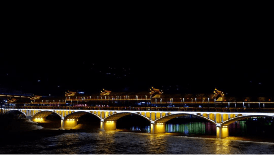 甘肃省武都区：武都夜色——桥的浪漫
