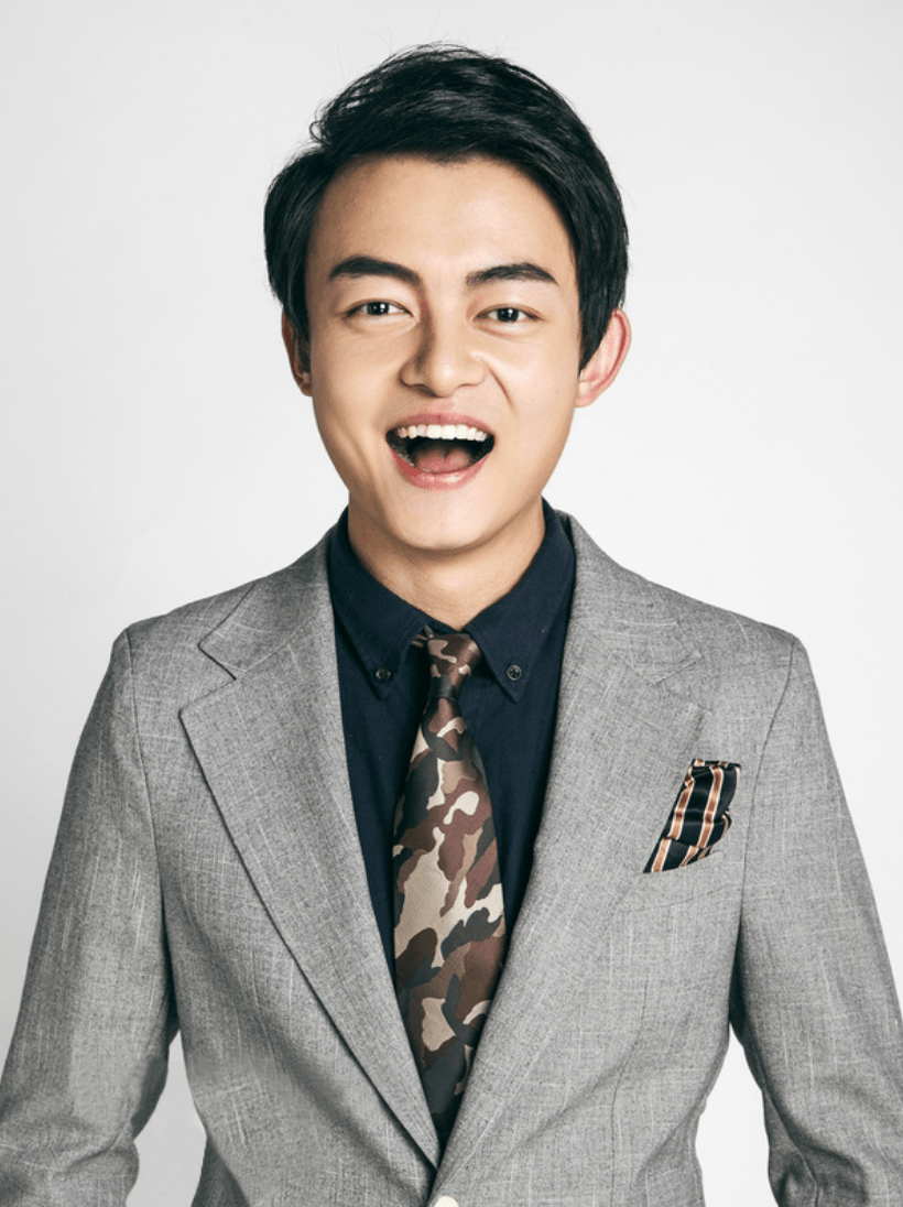 万国鹏是谁竟然和白敬亭许魏洲搭档参演荣耀乒乓