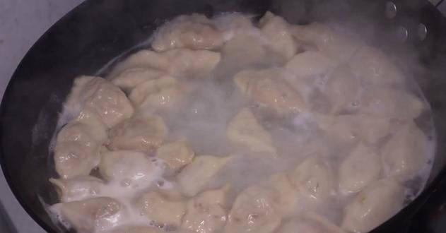 怎么样调羊肉馅好吃又简单 8af72c59117046439cab2347c4b8b376.jpeg