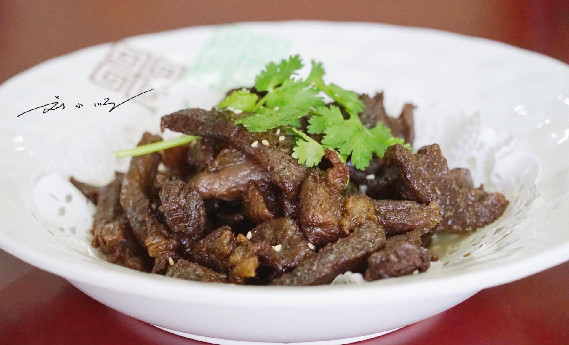 外地游客在海南省品尝“五指山十大名菜”，吃完却评价：不太习惯