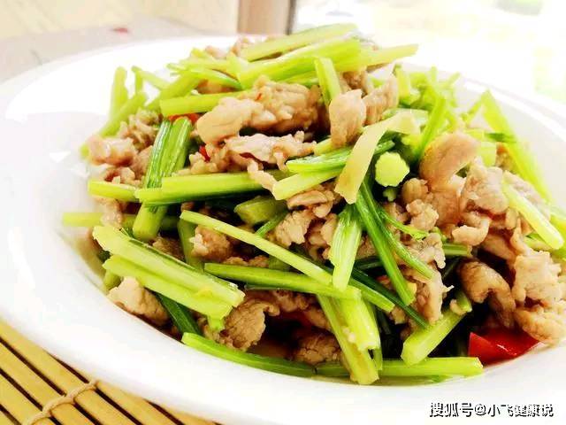 芹菜肉丝做法简单又好吃 7ff795315aae4bc0ad16537c51e0148b.jpeg