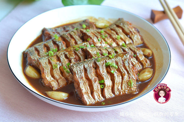 怎么做红烧带鱼好吃不碎 d864047ab88d46b1a0f2e2368c70a087.jpeg