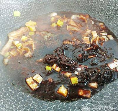 怎么做虾酱料 262fa876f8ab458abc36dcaeb4c0d3ff.jpeg
