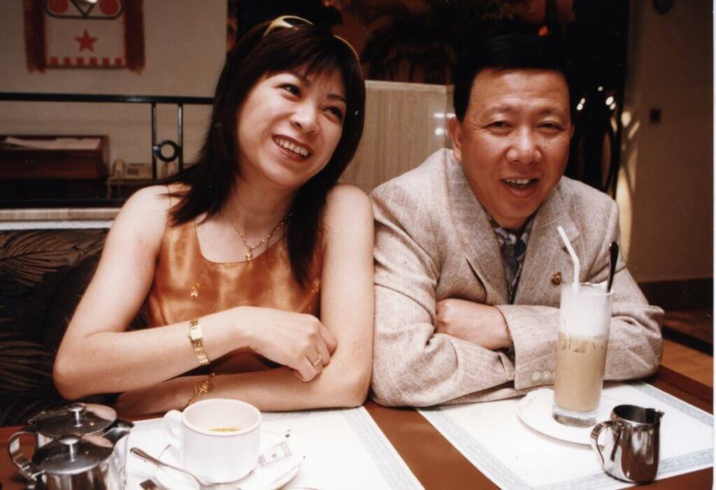 富二代20岁偷渡来港,因烂赌输掉一层楼,72岁的他曾因周星驰爆红_尹光