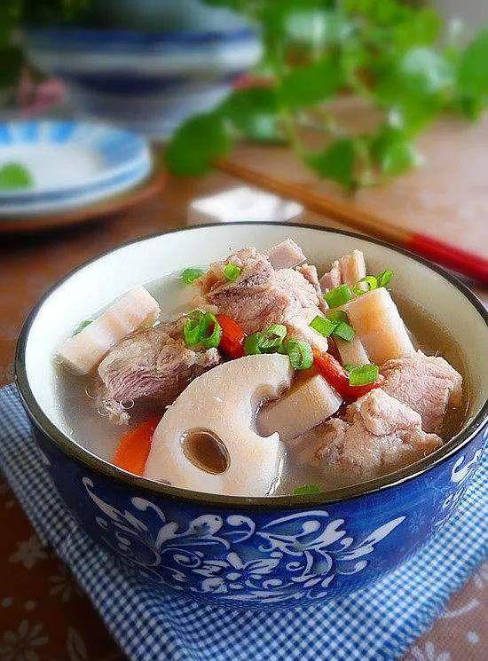 养脾胃的食材煲汤 fe8d115c51a94973a811a88c4176bd9b.jpeg