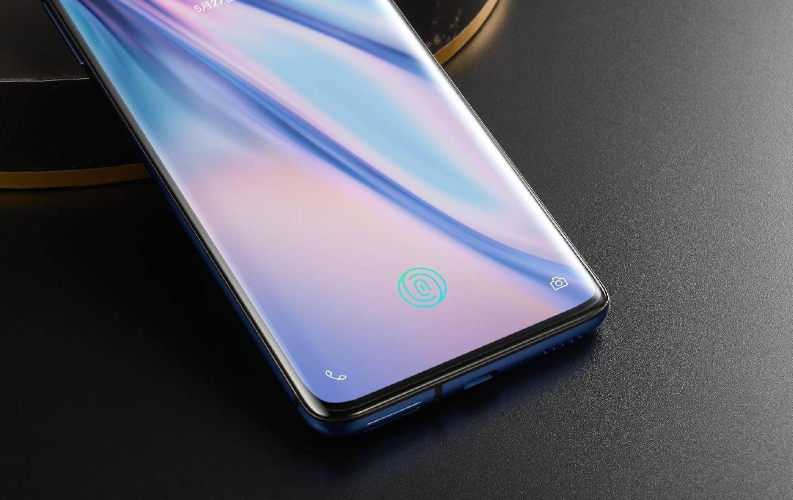 一加7 pro星雾蓝图赏:2k屏 90hz刷新率,由屏而生的极致美感!