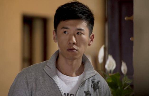 《暴风眼》收官,终于从"嘉行大礼包"里抽到了惊喜,杨幂有心了_王骁