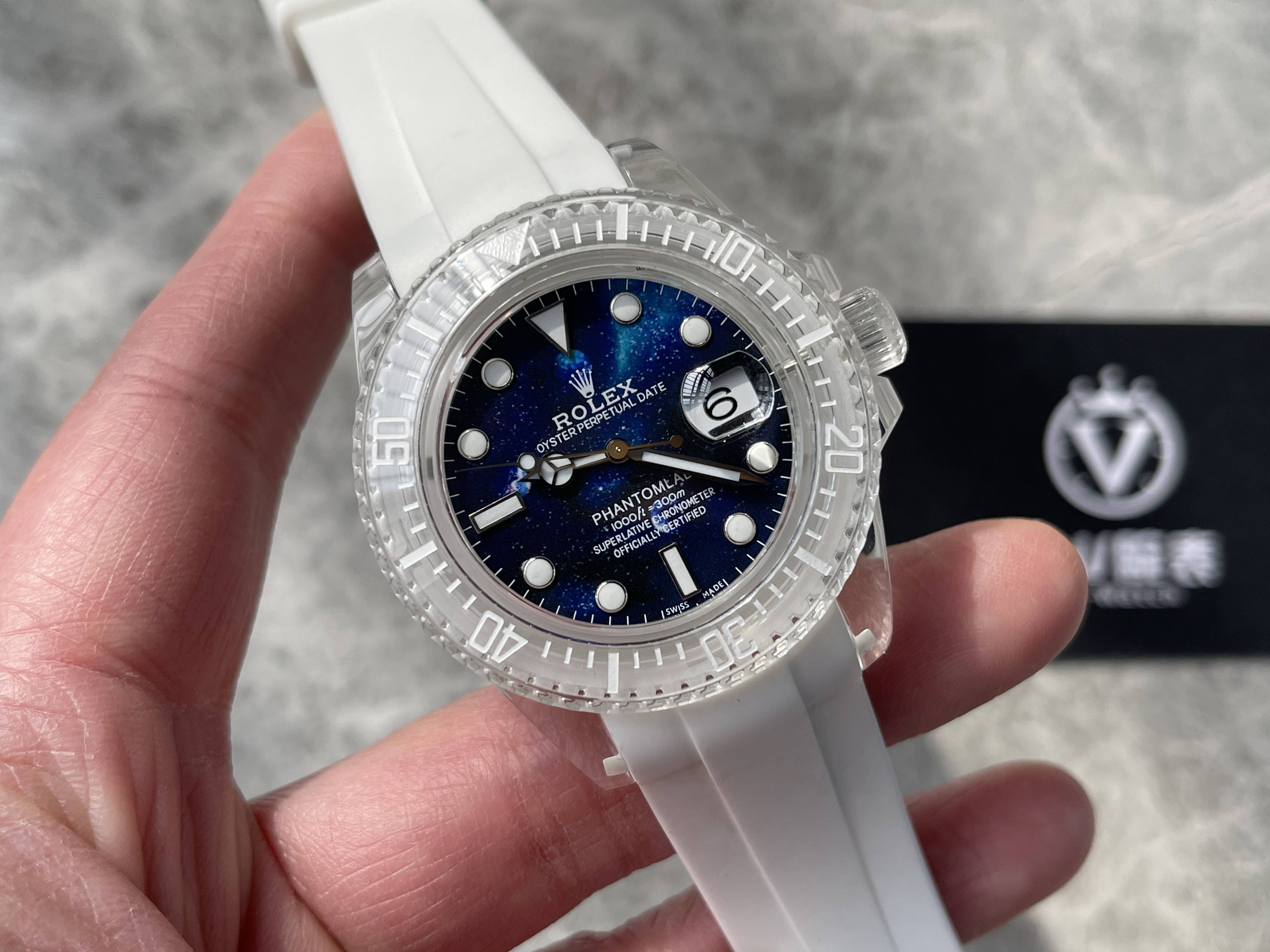 大v腕表透明水鬼的独特魅力水鬼改装透明水晶款表壳展示星辰大海水晶