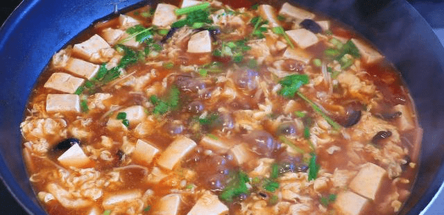 酸辣汤的做法大全简单好吃 d6d04f4e01bf48c988c2ac147556d20f.png