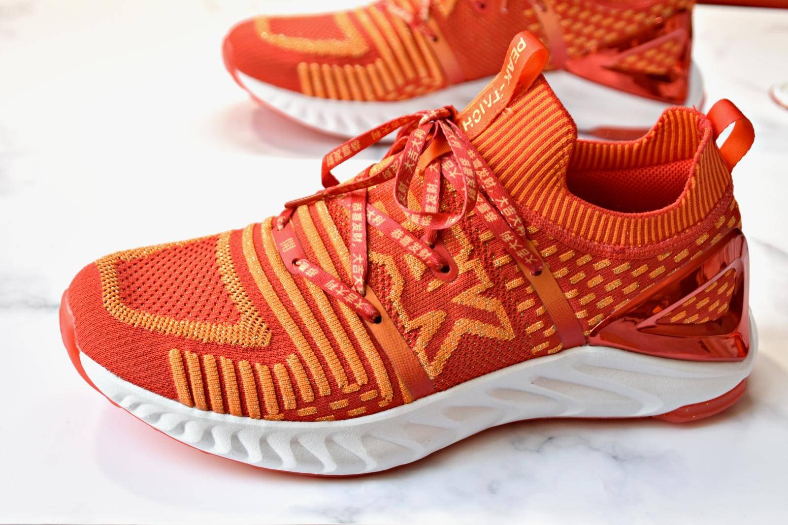 态极小球的神奇演示匹克态极10plus新春贺岁版