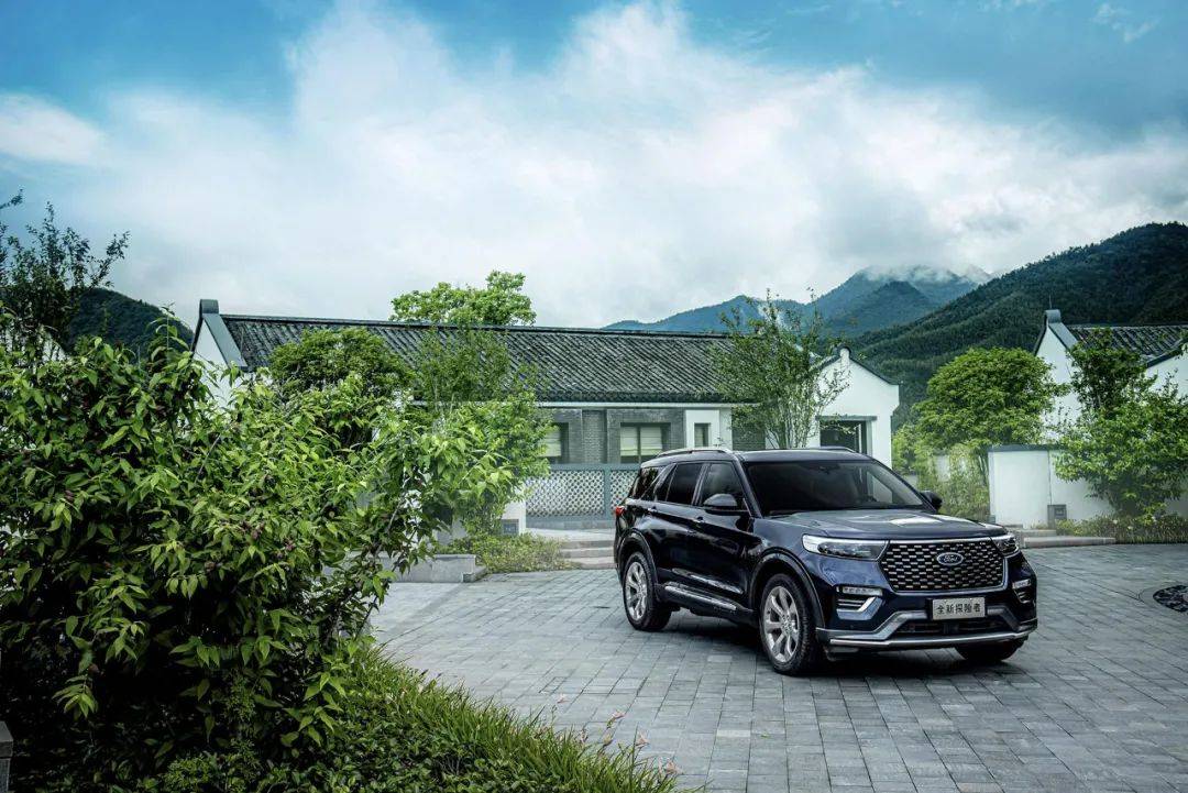 30多万轴距超3米后驱平台的suv除了它还有谁 探险者