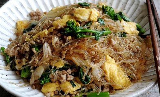 肉末粉丝的家常做法不辣 6c440a7345494f239e96f523c97e8b70.jpeg