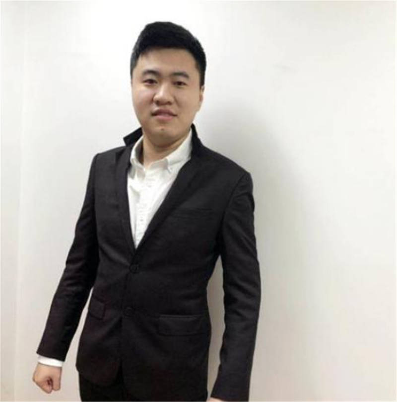 原创霸哥直播间给玩没了?暴打超管不留情面,网友:真一哥底气就是足