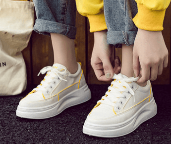 原创心理测试同学聚会你会穿哪双鞋测你近期会走什么好运