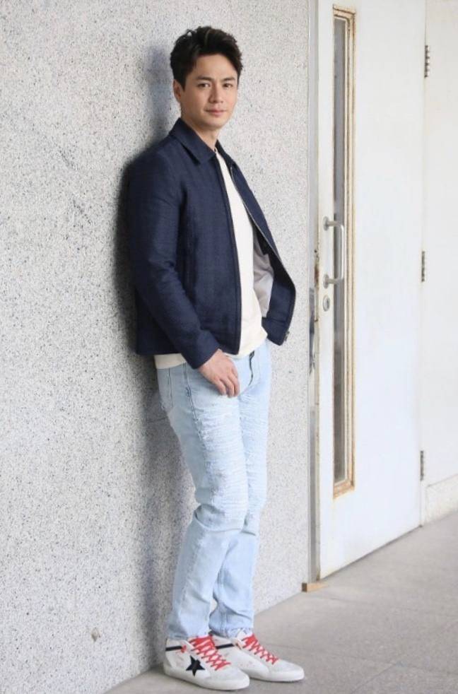 相见恨晚!tvb小生罗子溢因拍剧与女拍档结缘,两人性格反差大