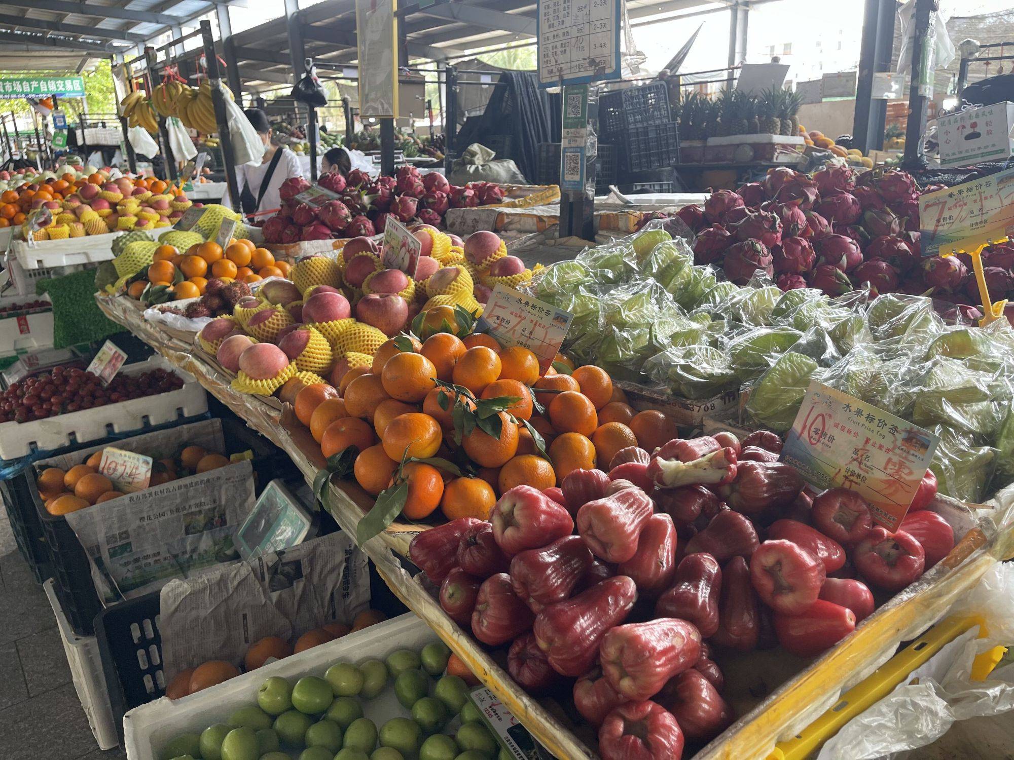 三亚超好逛的水果市场，本地人常去，水果好吃便宜