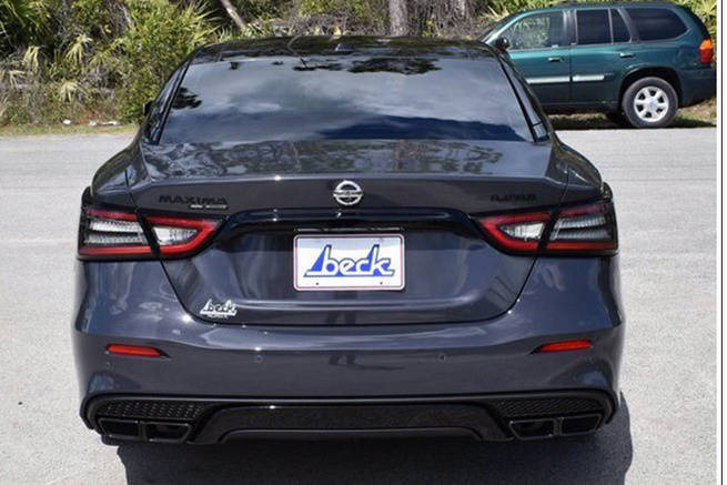 35l全车黑化日产大号天籁西玛特别版实拍