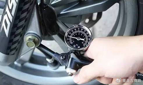 胎压多少不能开 a624b4845cee492a8901d9e846d8949c.jpeg